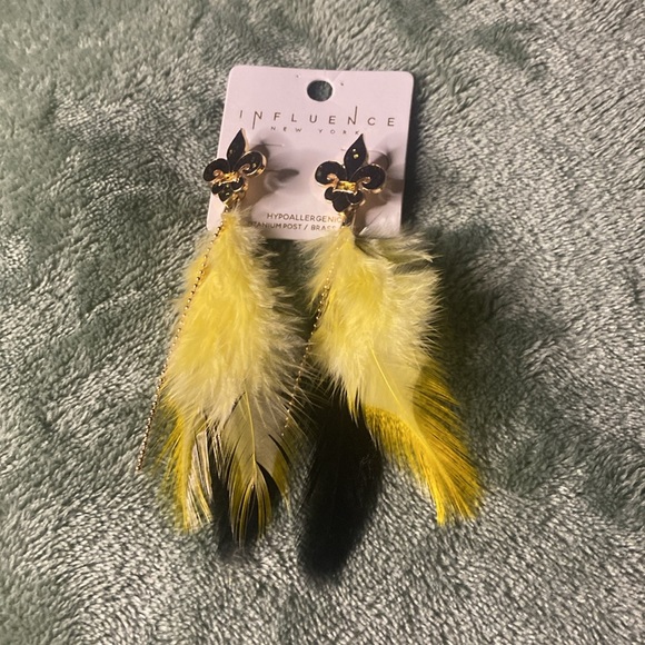 New Orleans Saints themed earrings! - Picture 2 of 4